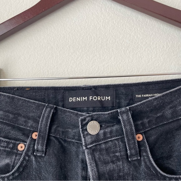 Aritzia Denim Forum The Farrah Hi Rise Wide Leg Jean in Black Eyeliner
Size 24 - Picture 10 of 13